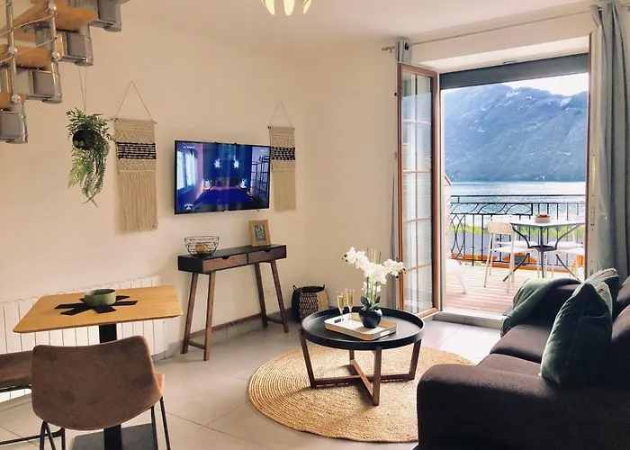 T2, Vue Lac, Climatise, Parking, Confort