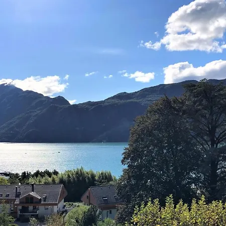 T2, Vue Lac, Climatise, Parking, Confort Apartament