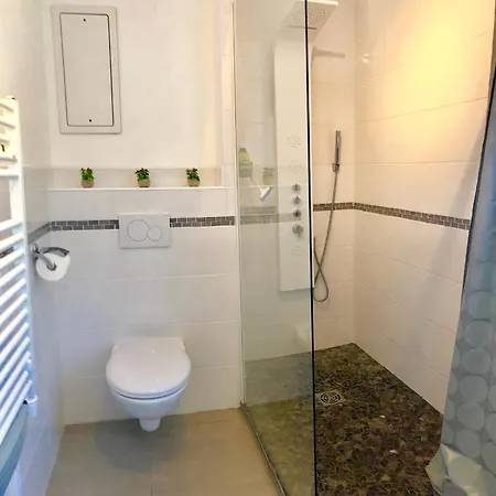 Апартаменты T2, Vue Lac, Climatise, Parking, Confort Экс-ле-Бен