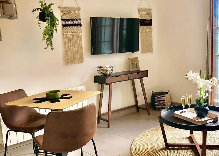 T2, Vue Lac, Climatise, Parking, Confort アパート エクスレバン